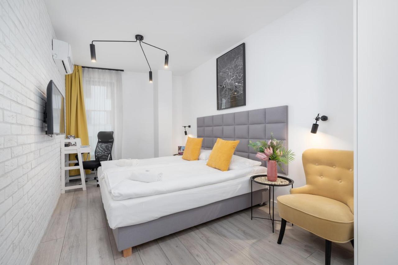 Апартаменти Studio Miodowa Krakow Kazimierz By Renters Екстер'єр фото